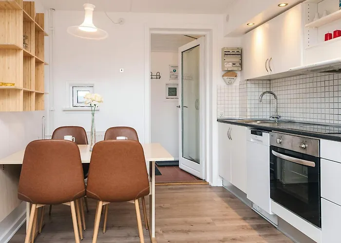 Seaside Retreat At Rim - By Traum Nyaraló